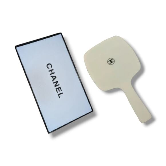 Chanel CC - Handheld Mirror / Luxury Mirror - White & Black - New in Box - Picture 1 of 2